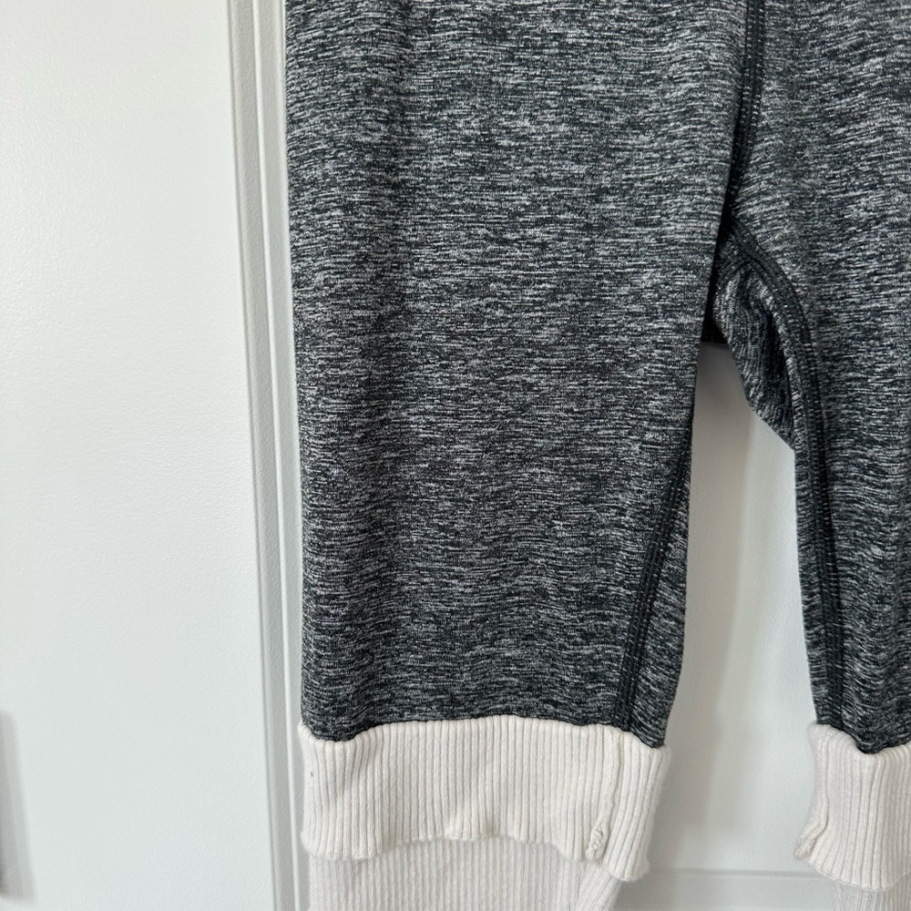 Aerie Gray and White High-Waisted Leggings/ leg warmers - Picture 2 of 5
